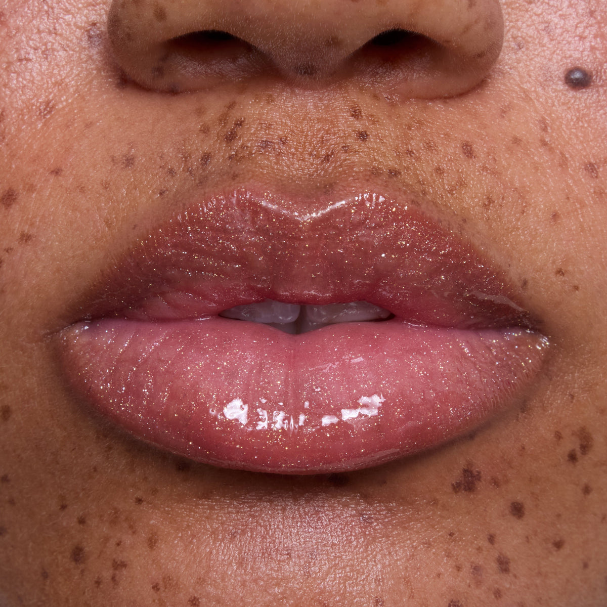 Ultra Glossy Lip Mademoiselle Belle