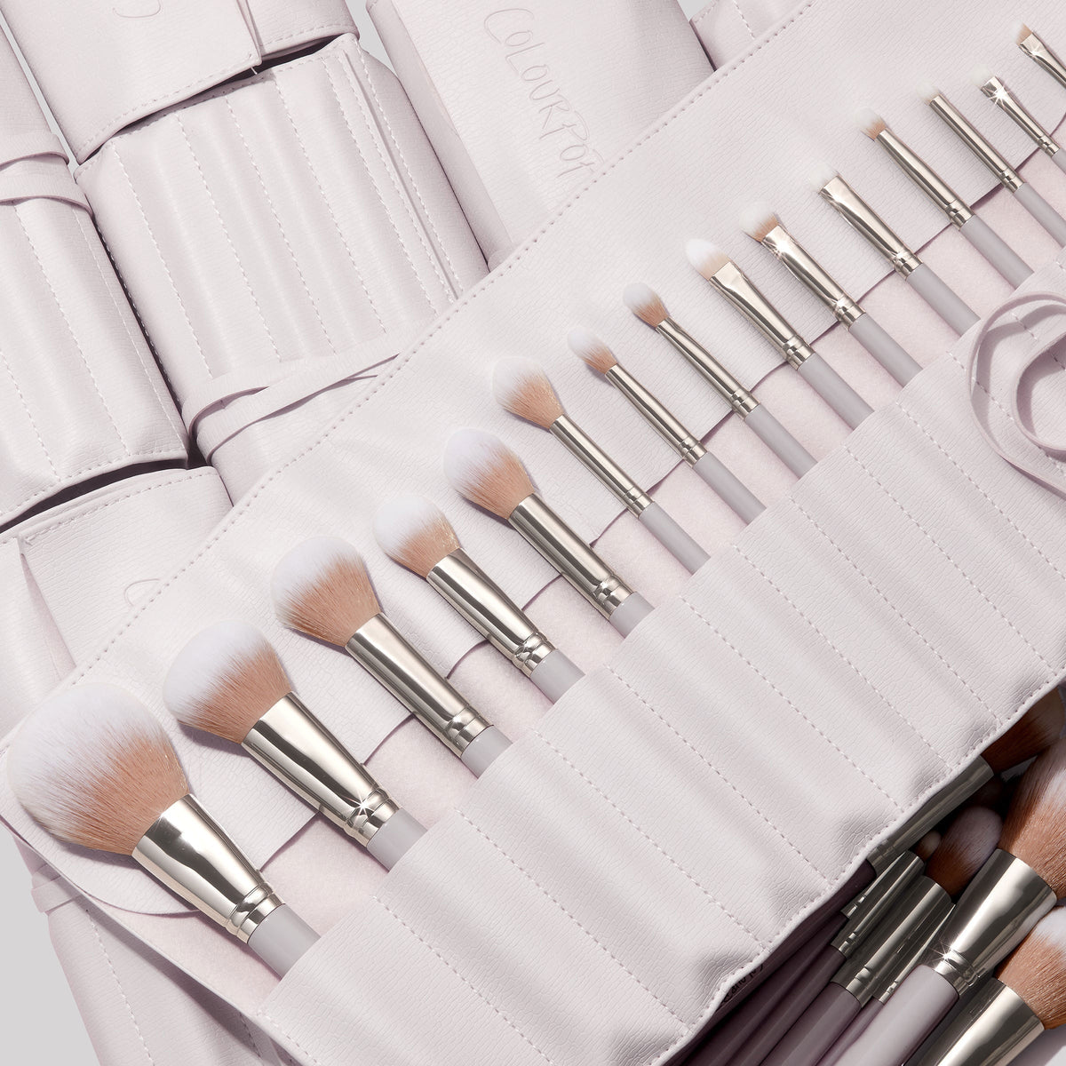 Shadow Palette & Brush Set The Ultimate Stunner