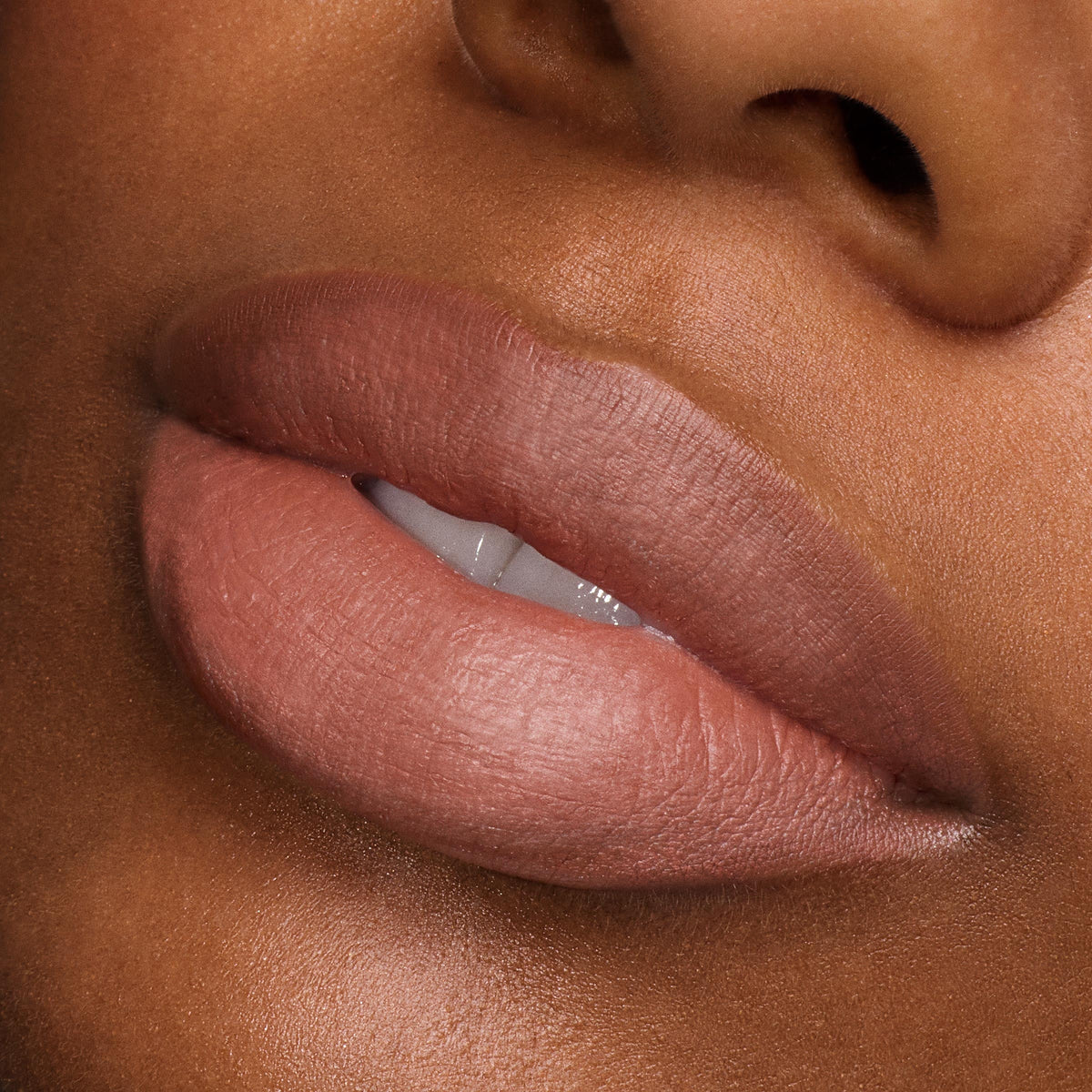 Power Pout Lipstick Bella! Where the Hell Have You Been, Loca?