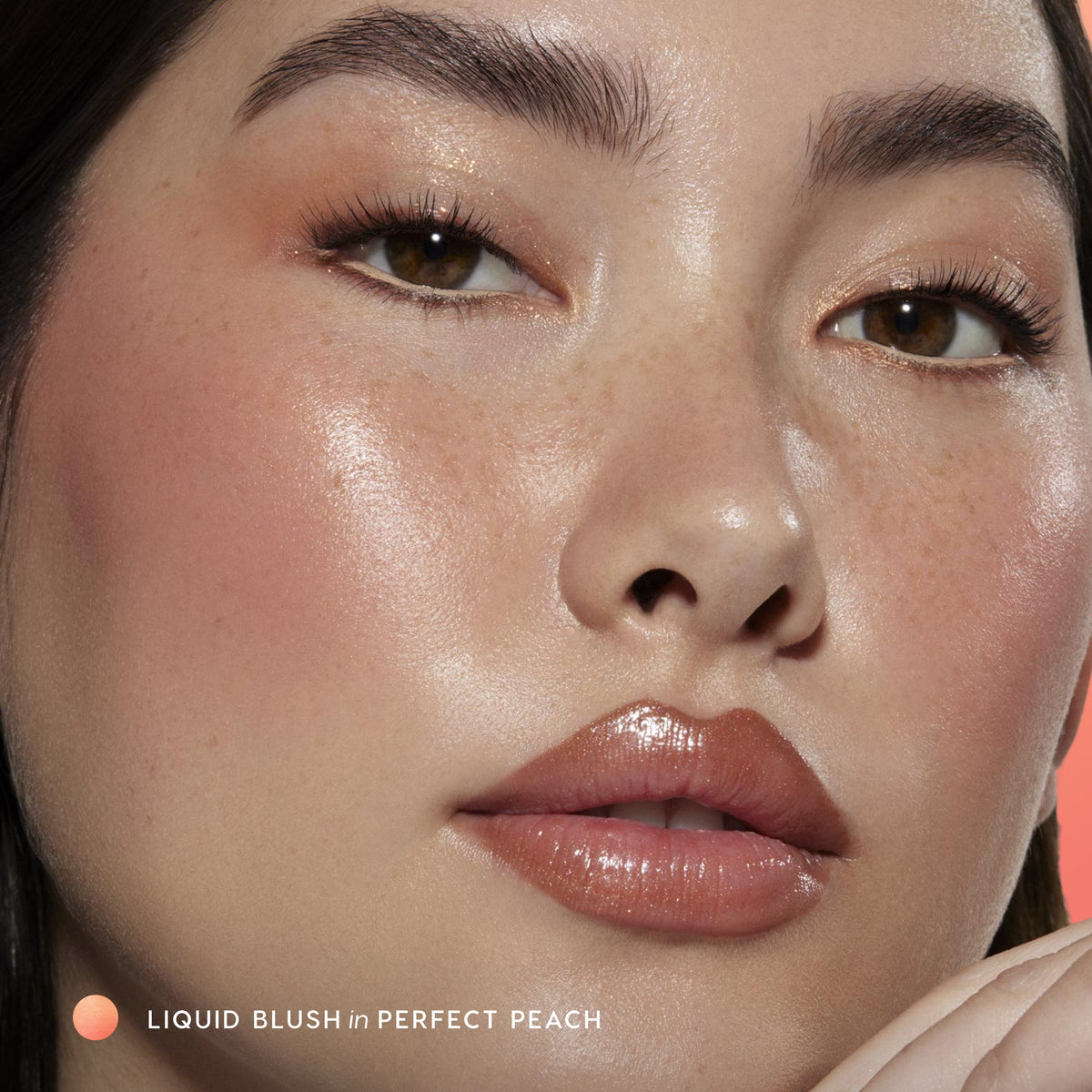Palette + Liquid Blush + Fresh Kiss Peachy Perfection