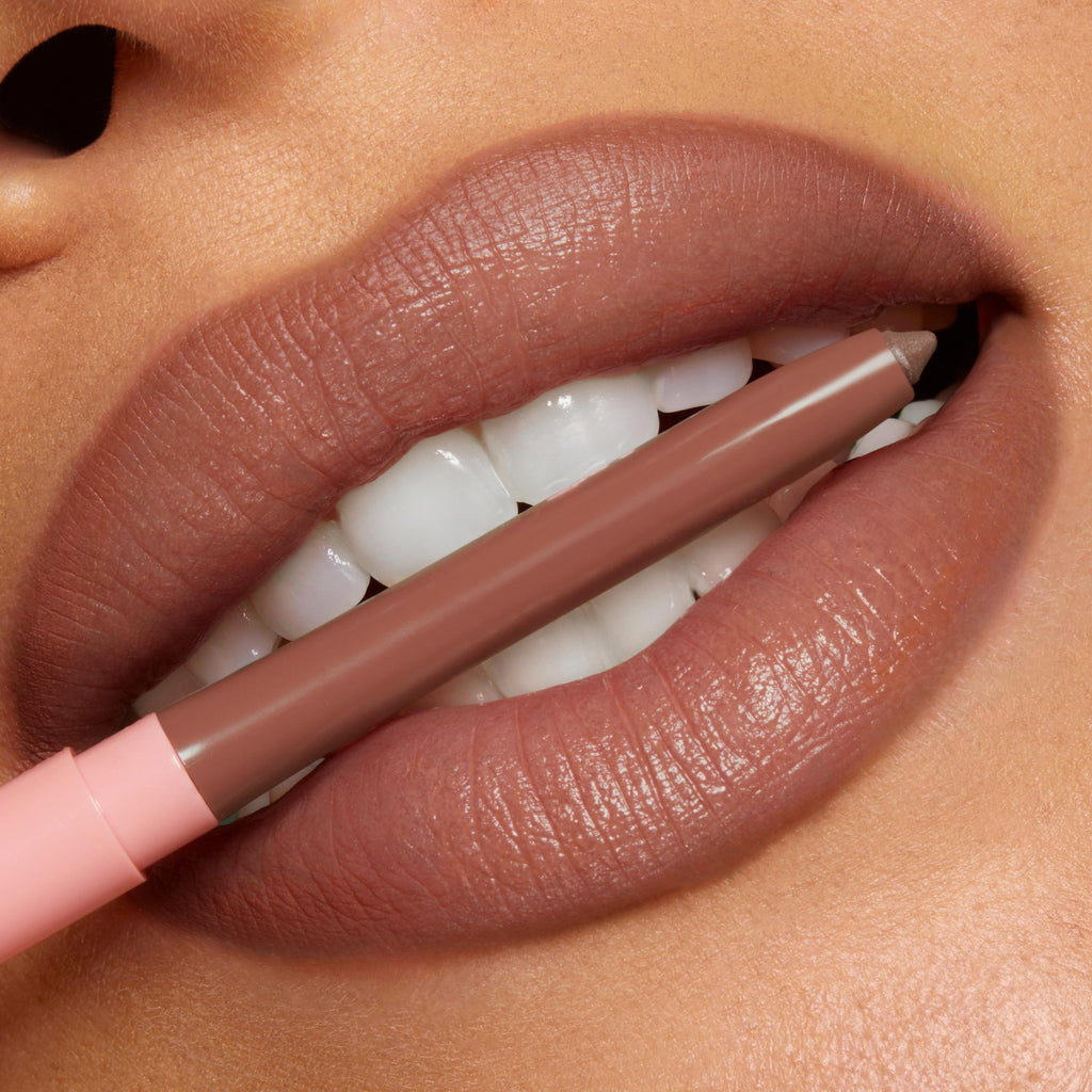 So Juicy Plumping Lip Liner with Peptides Tease