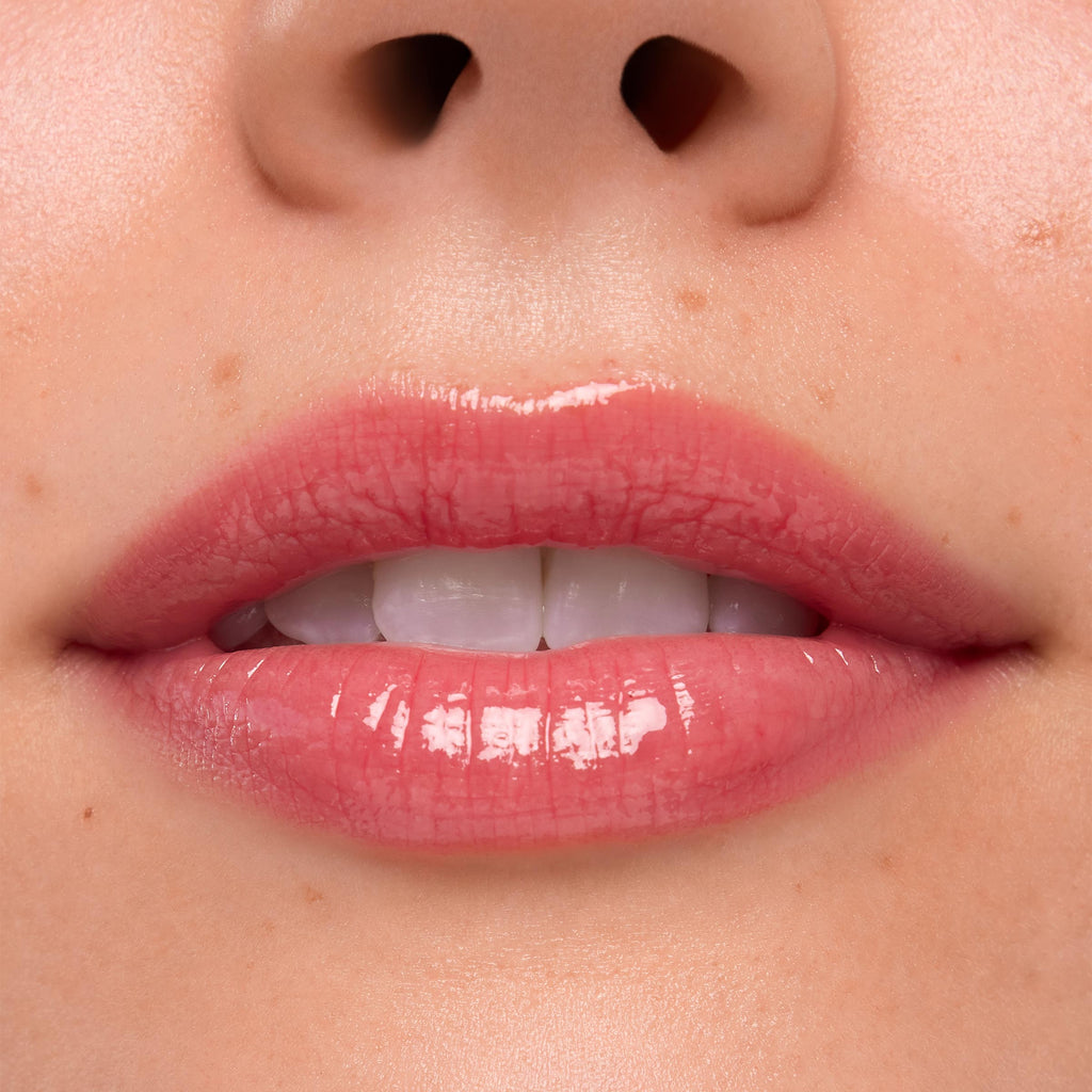 Ultra Glossy Lip Experiment 626