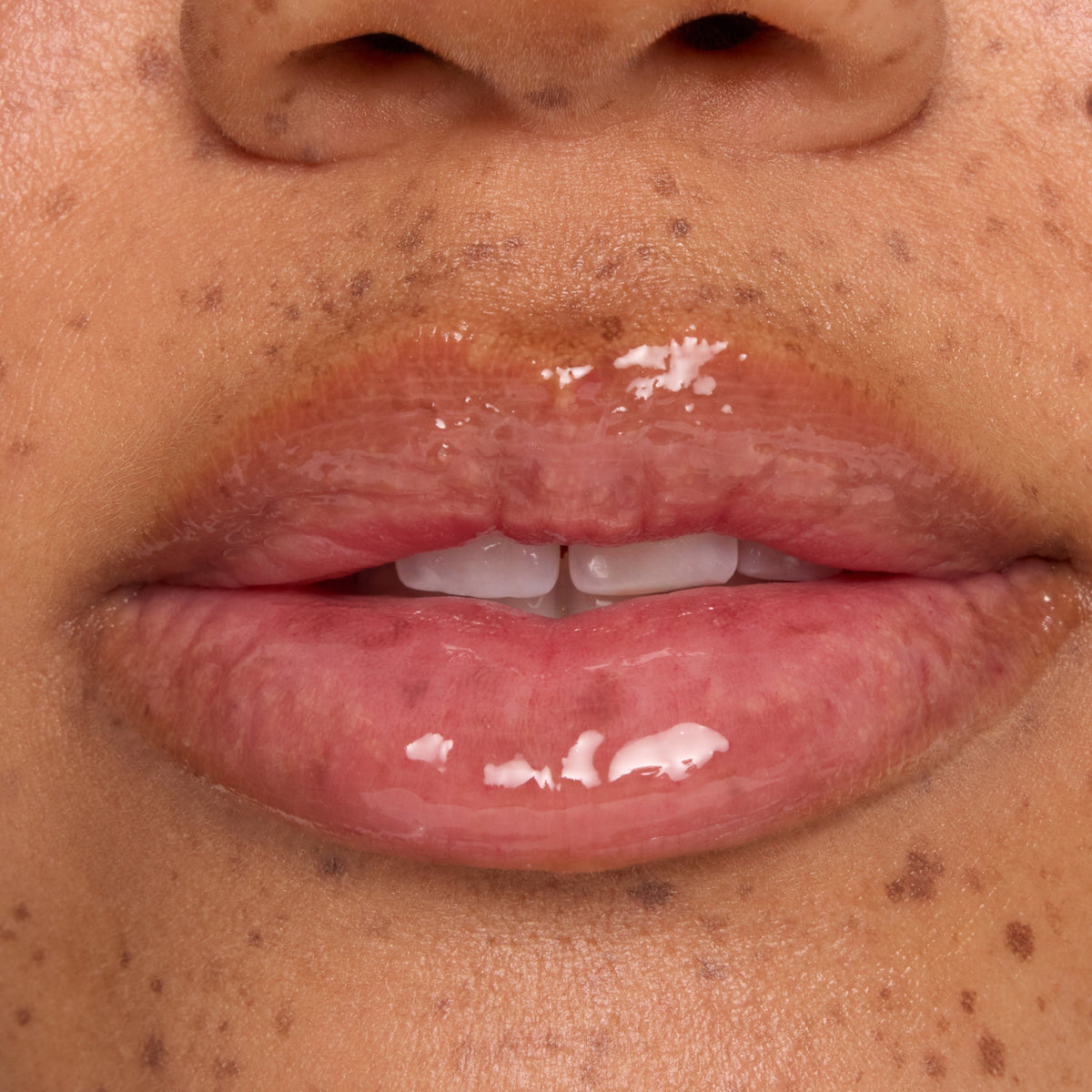 Fresh Kiss Glossy Balm Candy Cane