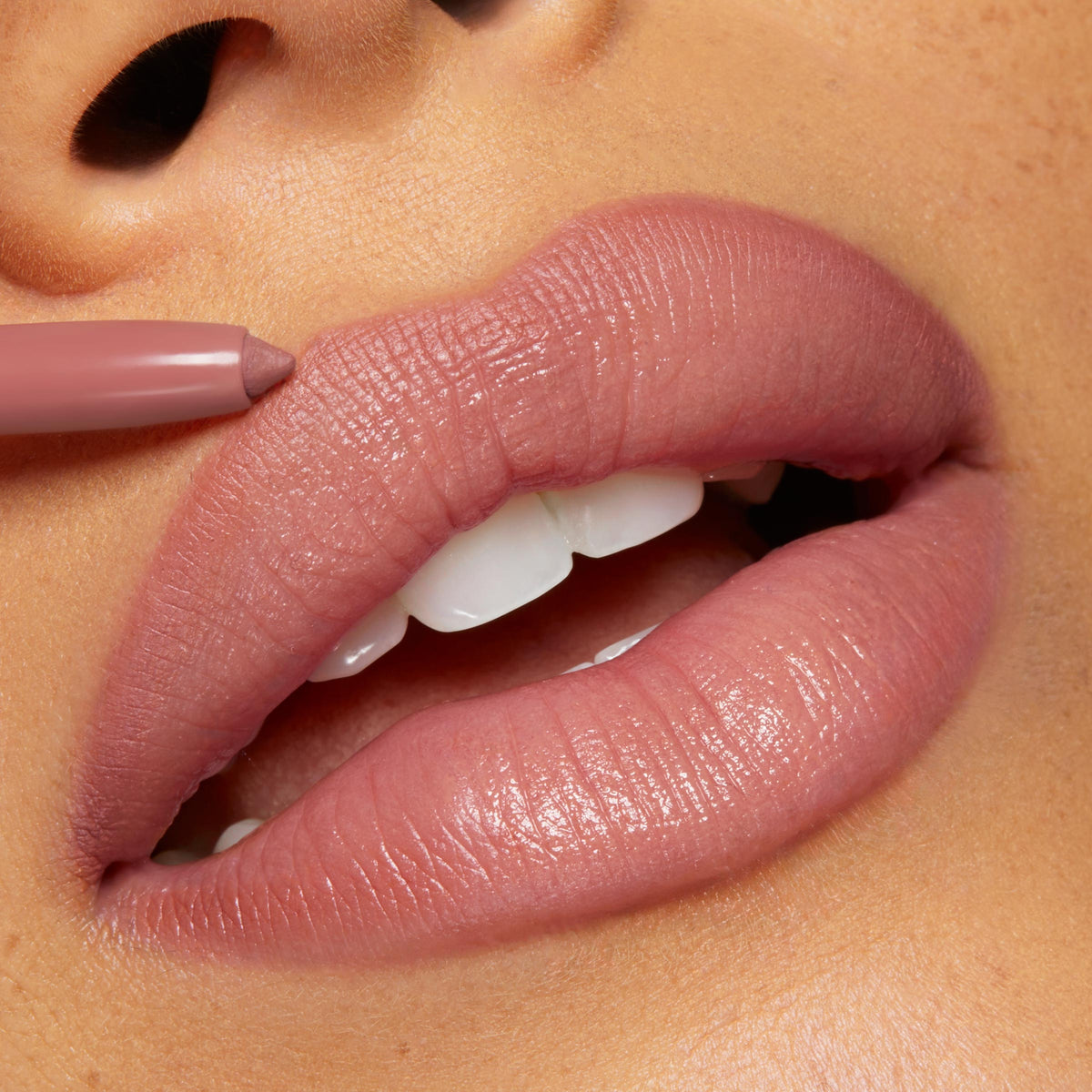 So Juicy Plumping Lip Liner with Peptides Westwood