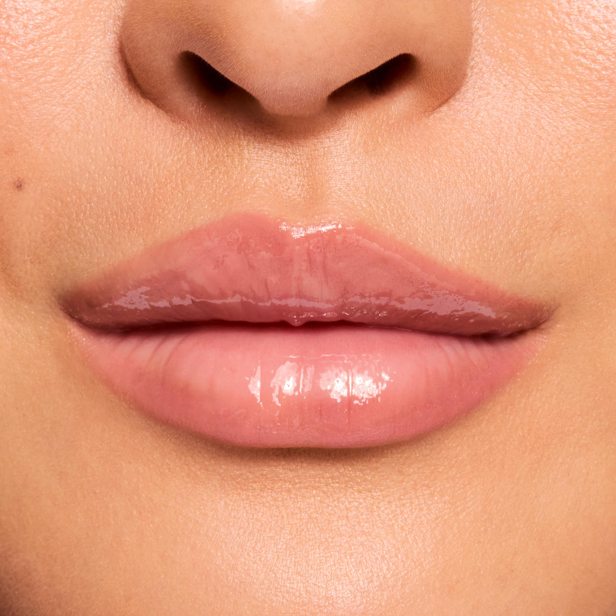 Fresh Kiss Glossy Balm Strawberry Milk