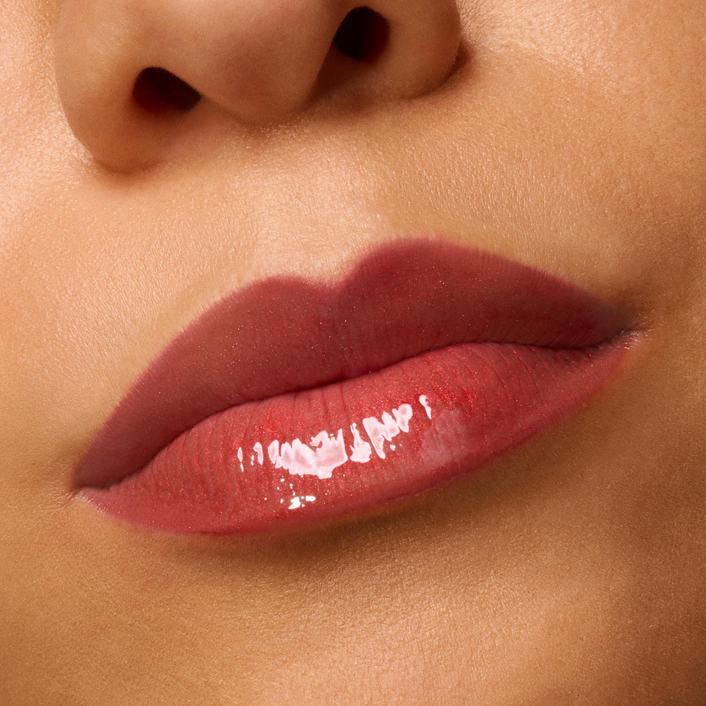 Ultra Glossy Lip Runs with Vampires