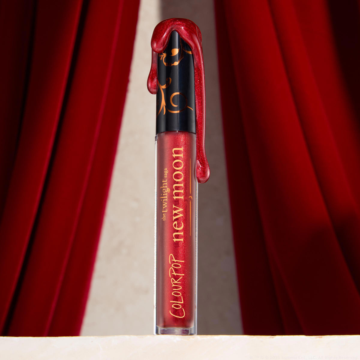 Ultra Glossy Lip Runs with Vampires